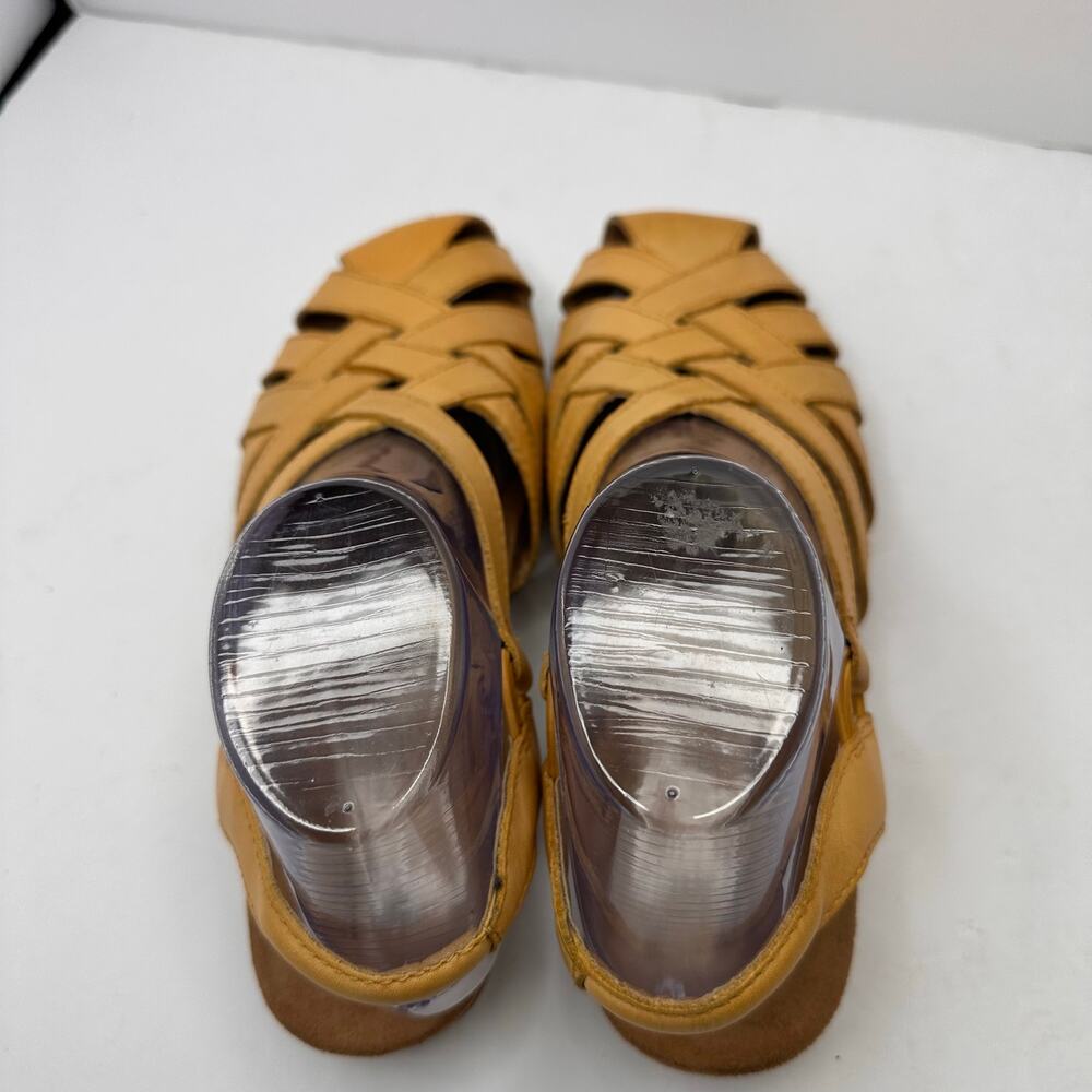 Earth Origins Belder Berri Amber Yellow Leather Gladiator Sandals Womens Size 8 - Picture 5 of 9